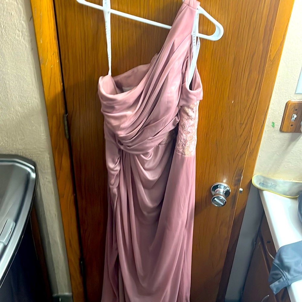 Bridesmaid dress wore 1 time. Excellent condition. Color is dusty rose